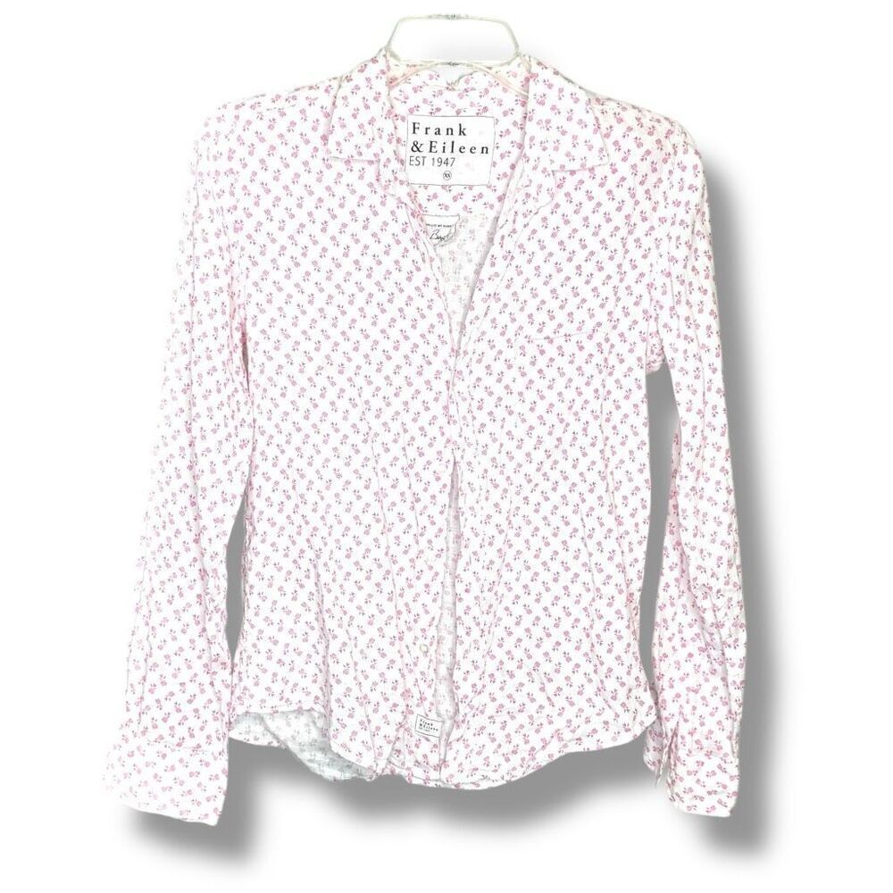 Frank & Eileen Barry Tailored Linen Button-Up Shirt in a Pink Pineapple Print XS